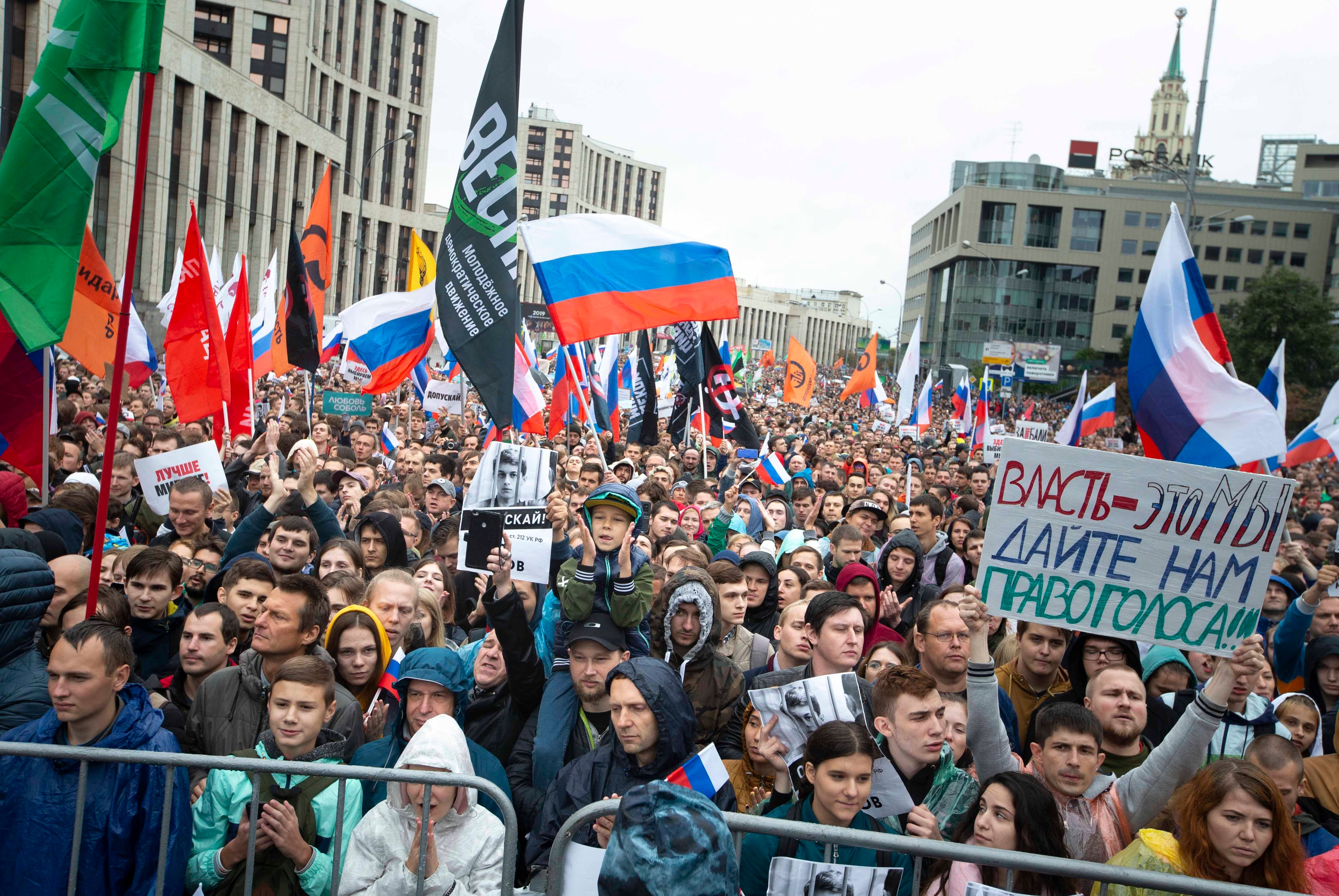 Tens of thousands of people rallied in central Moscow Russia, Saturday, Aug. 10, 2019, for the third consecutive weekend to protest the exclusion of opposition and independent candidates from the Russian capital's city council ballot.