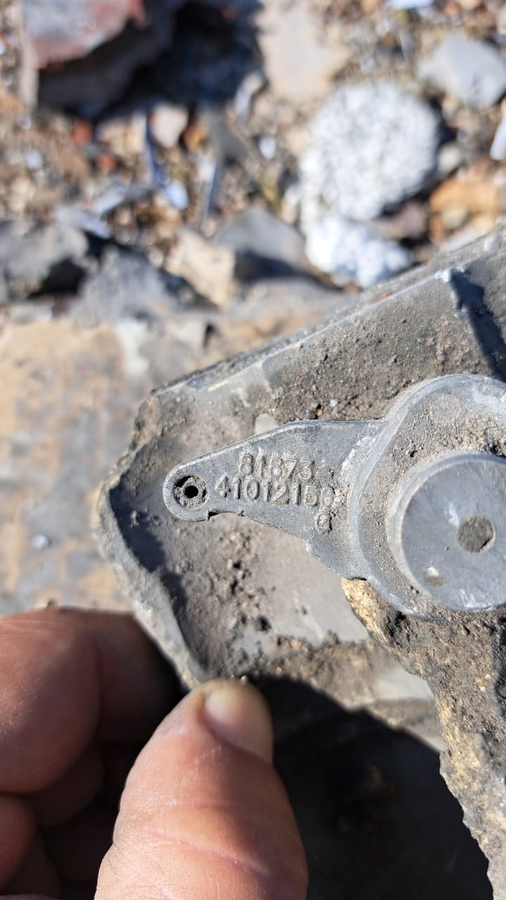 A remnant from the site of the October 25, 2024 attack on Hasbaya Village Resort in southern Lebanon collected by the resort’s owner, Anoir Ghaida. It is consistent with a part of a JDAM guidance kit’s actuation system that moves the fins. The numeric code “81873” is a Commercial and Governmental Entity (CAGE) code that identifies it as having been manufactured by Woodard, a US company that makes components for guidance systems on munitions, including the JDAM. 