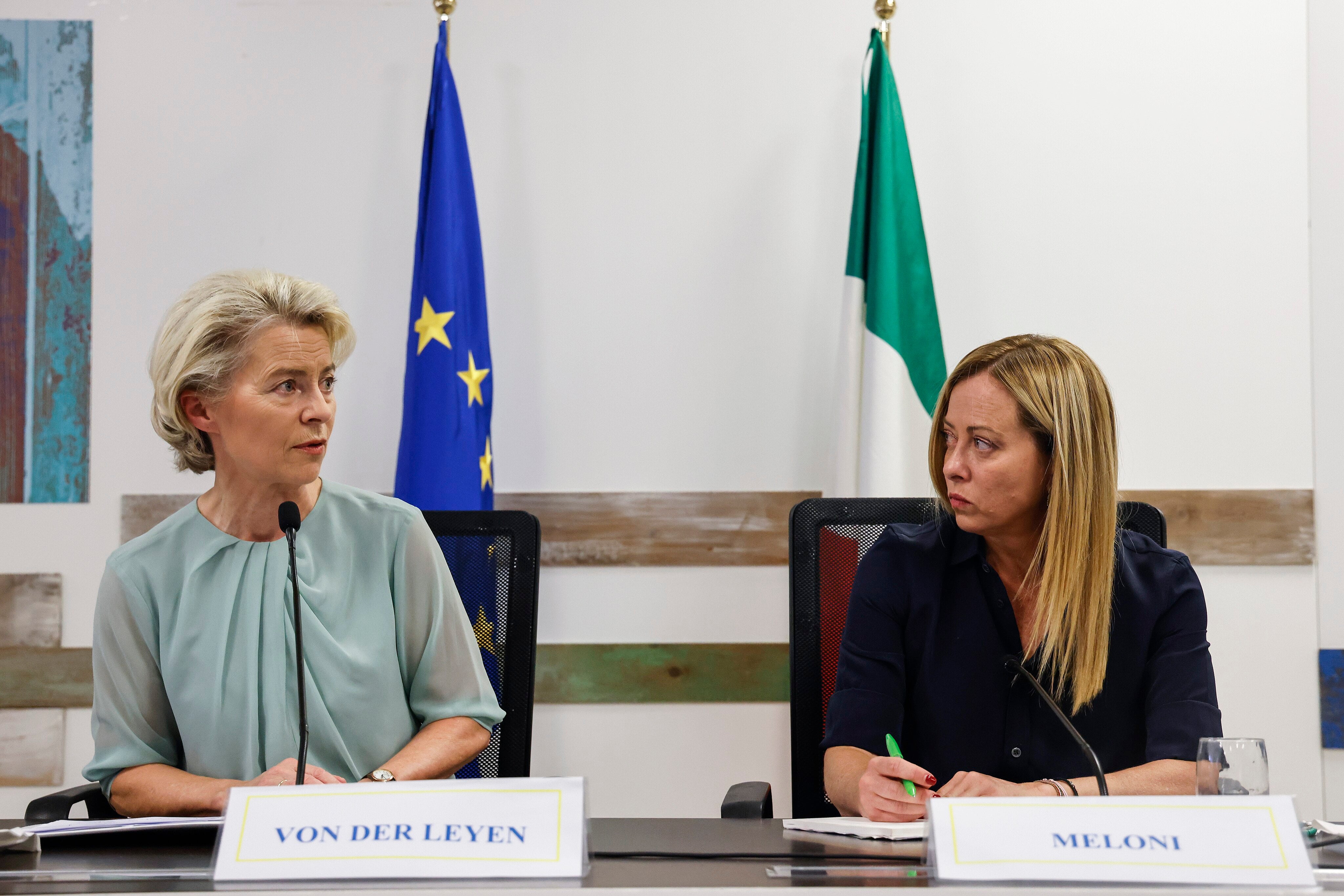 President of the European Commission, Ursula von der Leyen (L), and Italian Prime Minister, Giorgia Meloni,  during a press conference in Lampedusa, Italy, September 17, 2023.