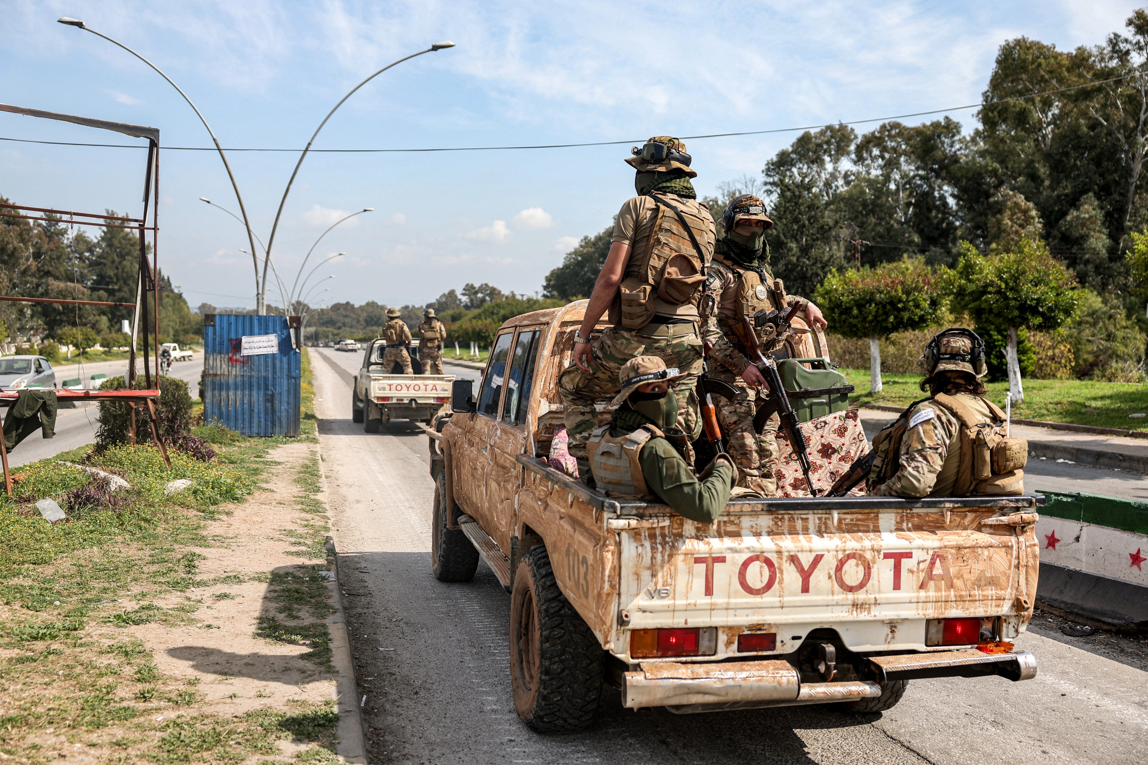 Syrische Regierungstruppen in der westlichen Stadt Latakia, Syrien, am 9. März 2025.