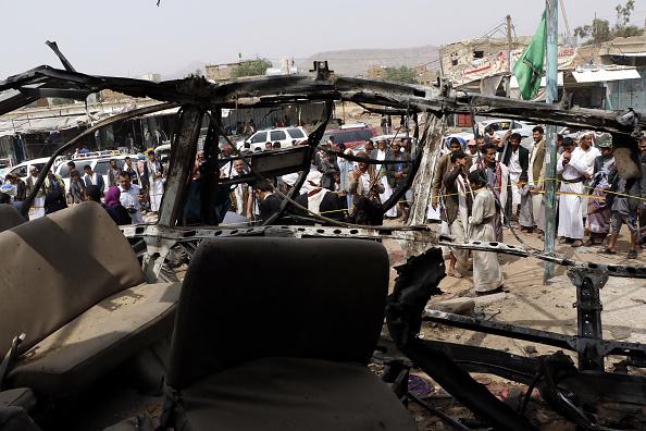 201808middleeast_yemen_saudi_airstrike_bus