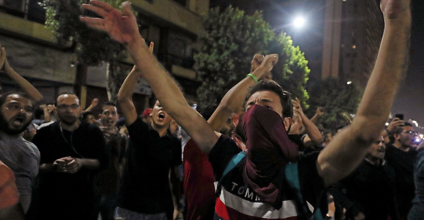 Small groups of protesters gather in central Cairo shouting anti-government slogans in Cairo, Egypt September 21, 2019. 