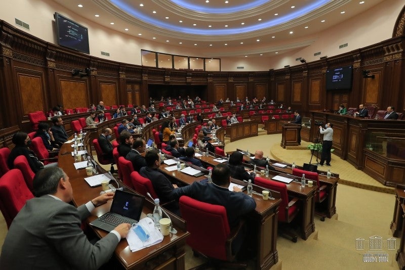 Հայաստանի խորհրդարանում քննարկում են օրենքի նախագիծը, որը թույլ կտա միջամտել մասնավոր կյանքի իրավունքին