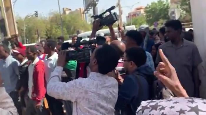 202010mena_mofa_protest_thumbnail