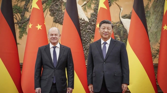 German Chancellor Olaf Scholz, left, with Chinese President Xi Jinping at the Great Hall of the People in Beijing, November 4, 2022. 