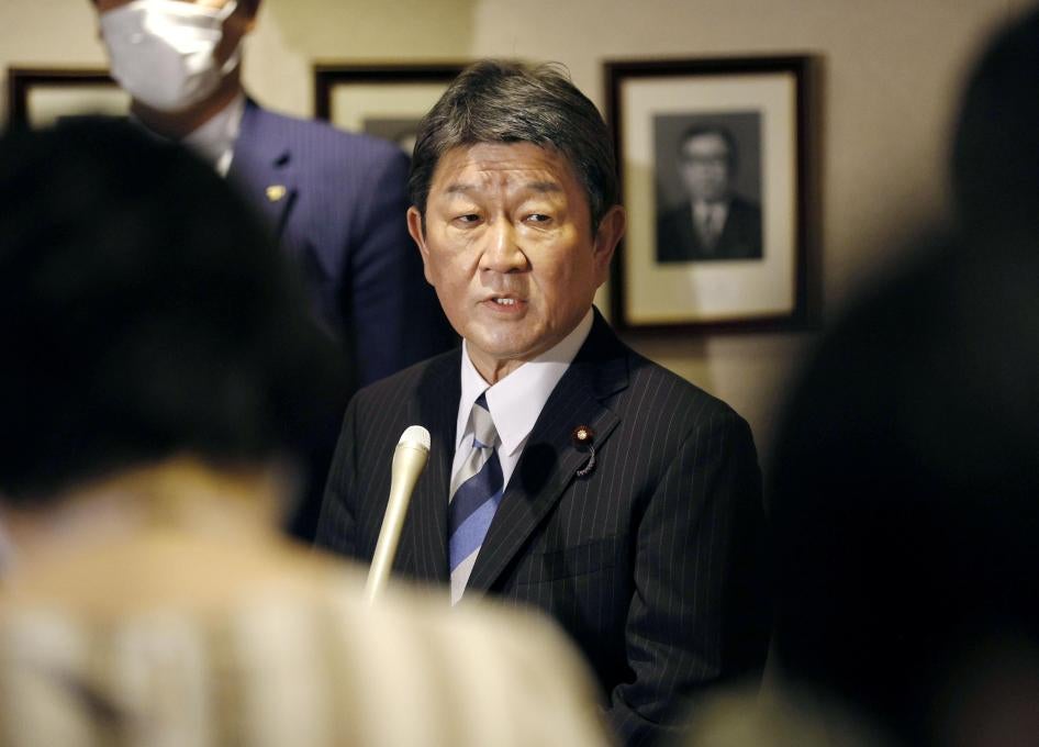 Japanese Foreign Minister Toshimitsu Motegi meets the media in Tokyo on May 28, 2020. 