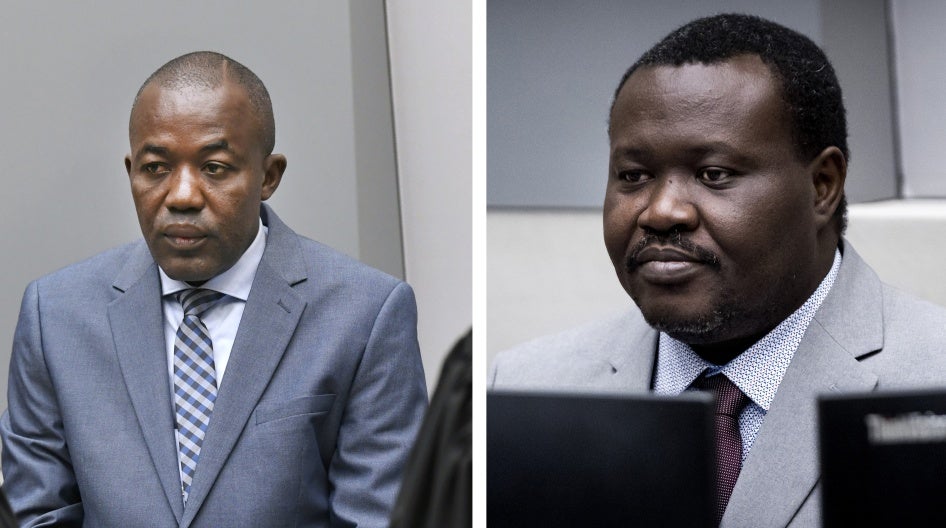 Alfred Yékatom (à gauche) et Patrice-Édouard Ngaïssona (à droite), deux ex-chefs de milices « anti-balaka » accusés de crimes graves commis en République centrafricaine, photographiés lors de leurs comparutions respectives devant la Cour pénale internationale (CPI) à La Haye, aux Pays-Bas, le 23 novembre 2018 et le 25 janvier 2019. 
