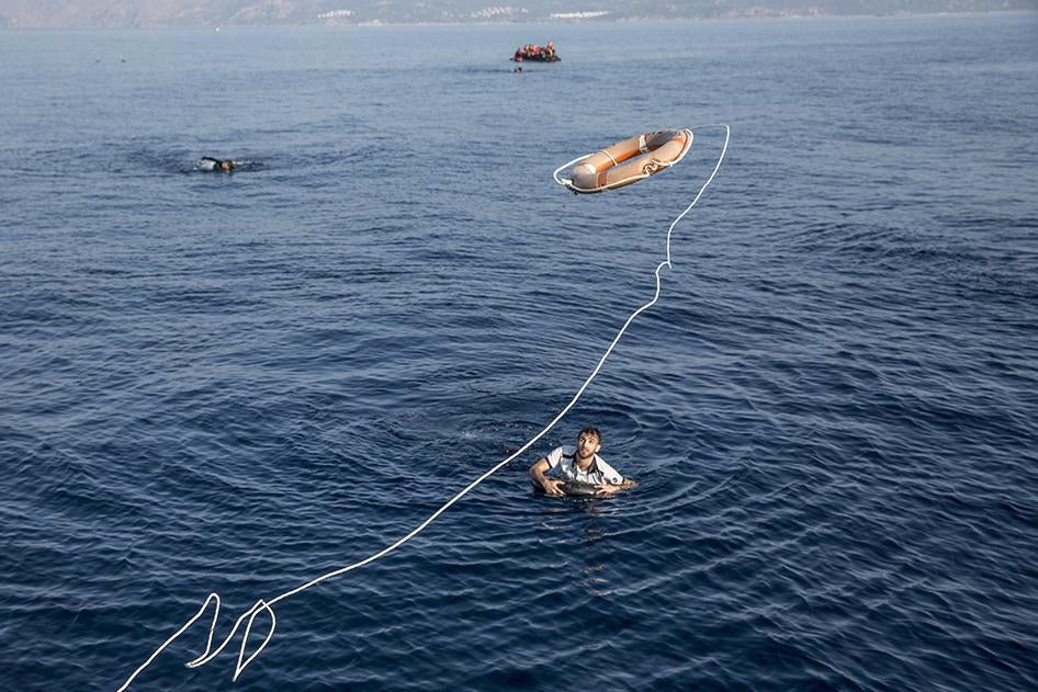 2015-eca-eu-refugees-save-2-FR