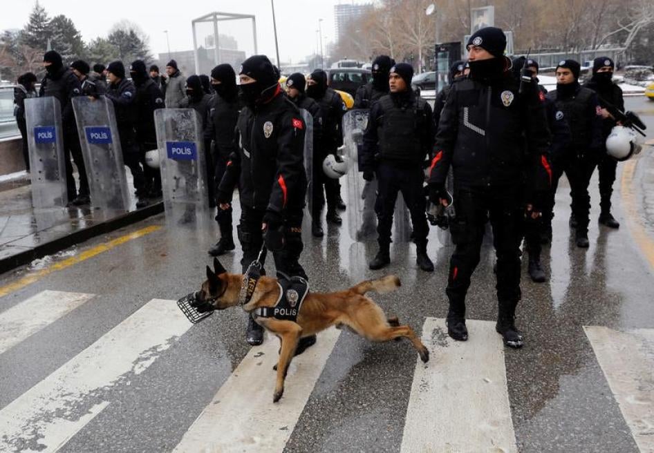 Riot police block the road to prevent protesters from marching to the Turkish Parliament as the lawmakers gather to debate the proposed constitutional changes in Ankara, Turkey, January 9, 2017. 