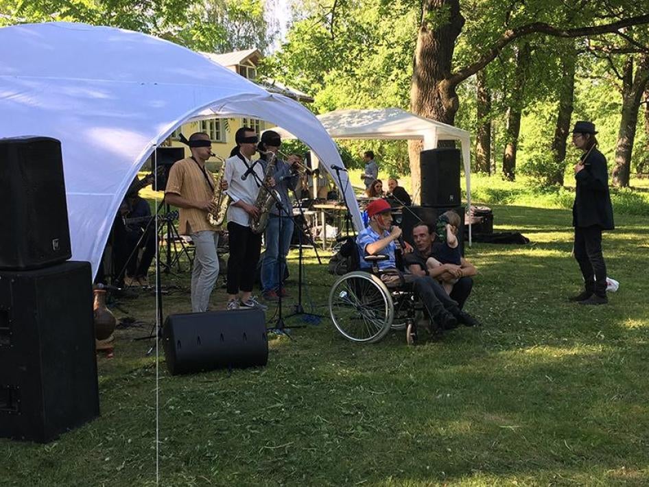 201810europe_russia_disabilities_concert