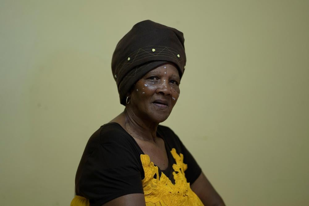 202306afr_drd_southafrica_rose