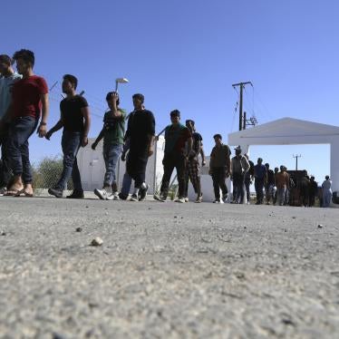 Migrants from Syria walk towards a refugee camp at Kokkinotrimithia, outside of the capital Nicosia, in the eastern Mediterranean island of Cyprus, September 10, 2017. 