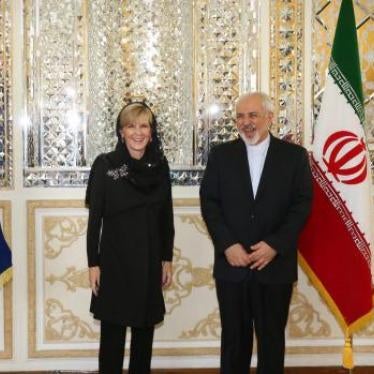 Australia's Foreign Minister Julie Bishop meets with Iran's Foreign Affairs Minister Javad Zarif in April 2015. 