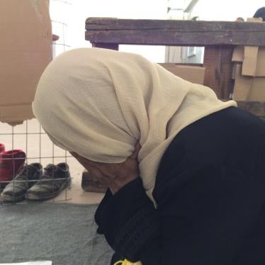 2016-5-eca-greece-woman-crying