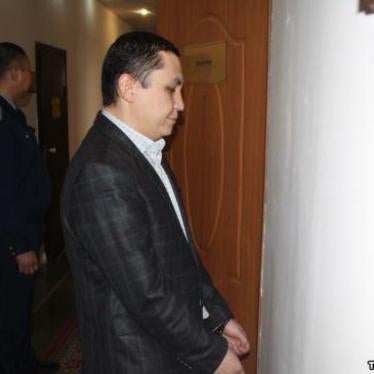 Nurbek Kushakbaev handcuffed in an Astana court. Astana, April 7, 2017.