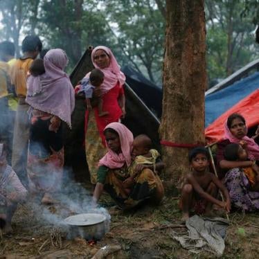 201709Asia_Burma_Aid1