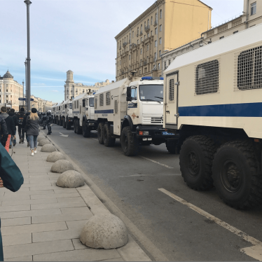 Police vans on Tverskaya Street, Marc 25, 2017.