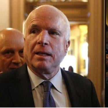 201412US_JohnMcCain_FR