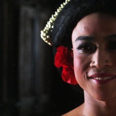 Still from the Indonesian film Kucumbu Tubuh Indahku (Memories of My Body).