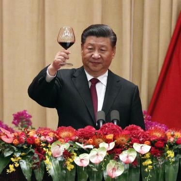 Chinese President Xi Jinping makes a toast after delivering his speech at a dinner marking the 70th anniversary of the founding of the People's Republic of China at the Great Hall of the People in Beijing, Monday, Sept. 30, 2019. 